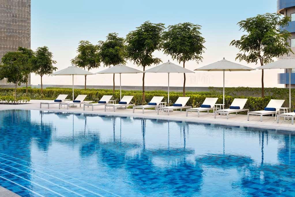 Address Dubai Mall Olanaklar fotoğraf The swimming pool at the hotel